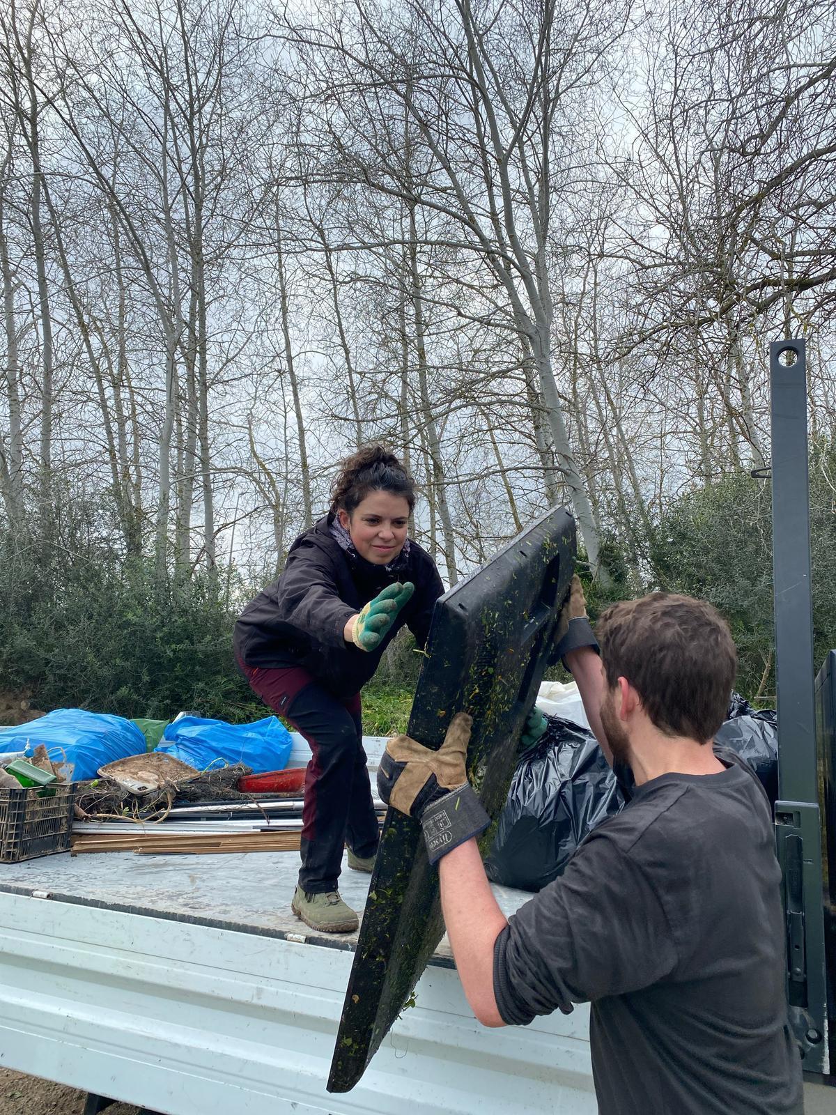 FOTOS | Así ha sido la jornada de limpieza rural en Sant Joan y Vilafranca FOTOS | Así ha sido la jornada de limpieza rural en Sant Joan y Vilafranca