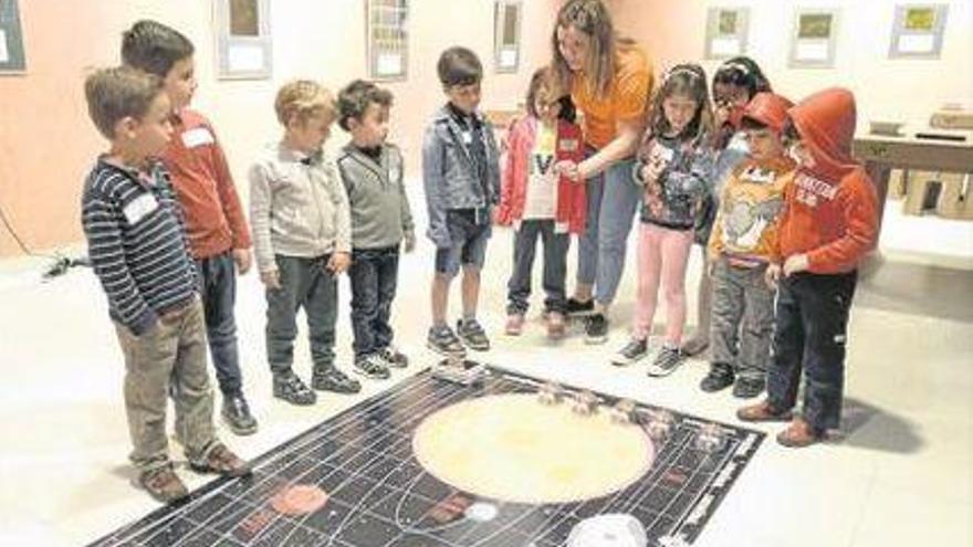 Ciencia, astronomía y juegos en el Planetario de Castellón