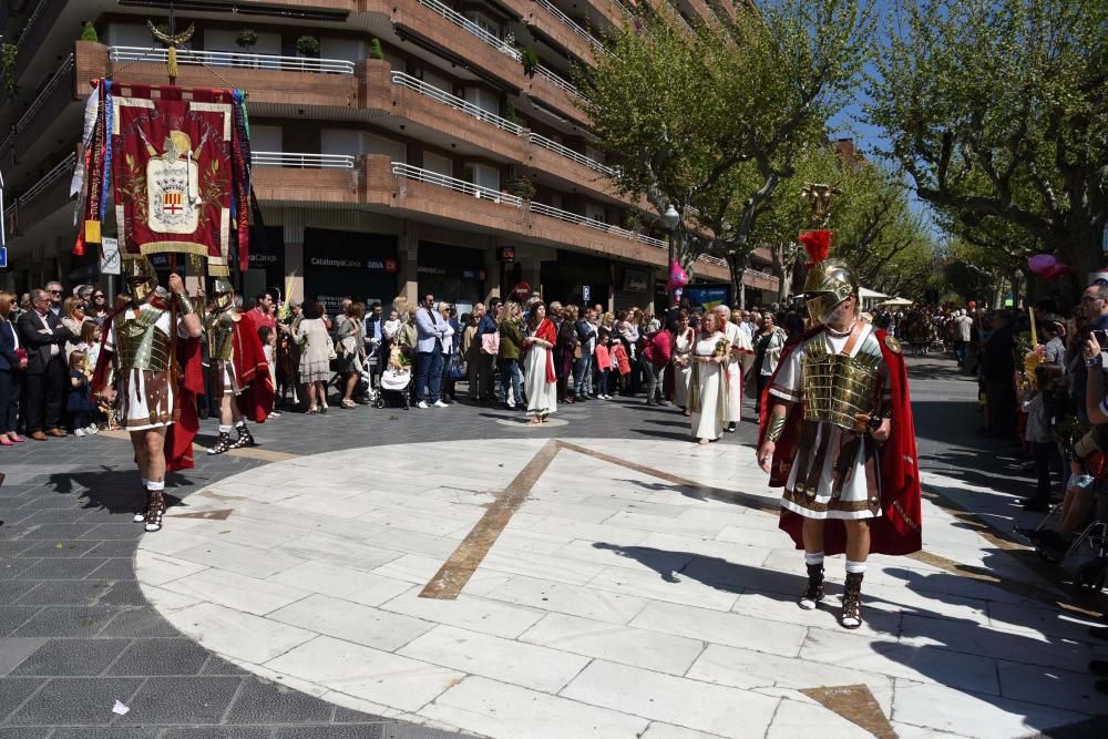 Benedicció de Rams davant l'església de Crist Rei de Manresa i desfilada dels Armats