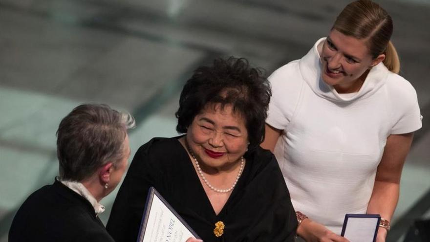 Una superviviente de Hiroshima recoge el Nobel en nombre de la Campaña Internacional para la Abolición de las Armas Nucleares