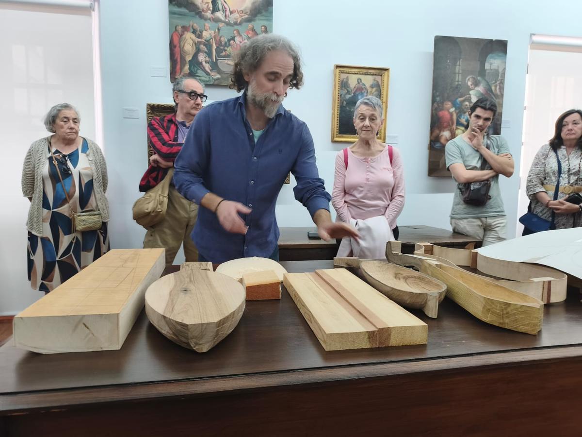 GALERÍA | La viola medieval, protagonista de una exposición en Toro