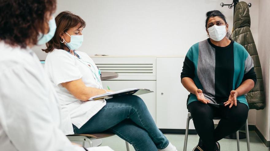 En terapia para tratar la adicción a la comida: &quot;Hola, me llamo Inés y no sé comer&quot;