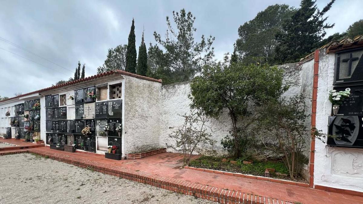 Al cementerio de Almiserà le hacen falta más nichos