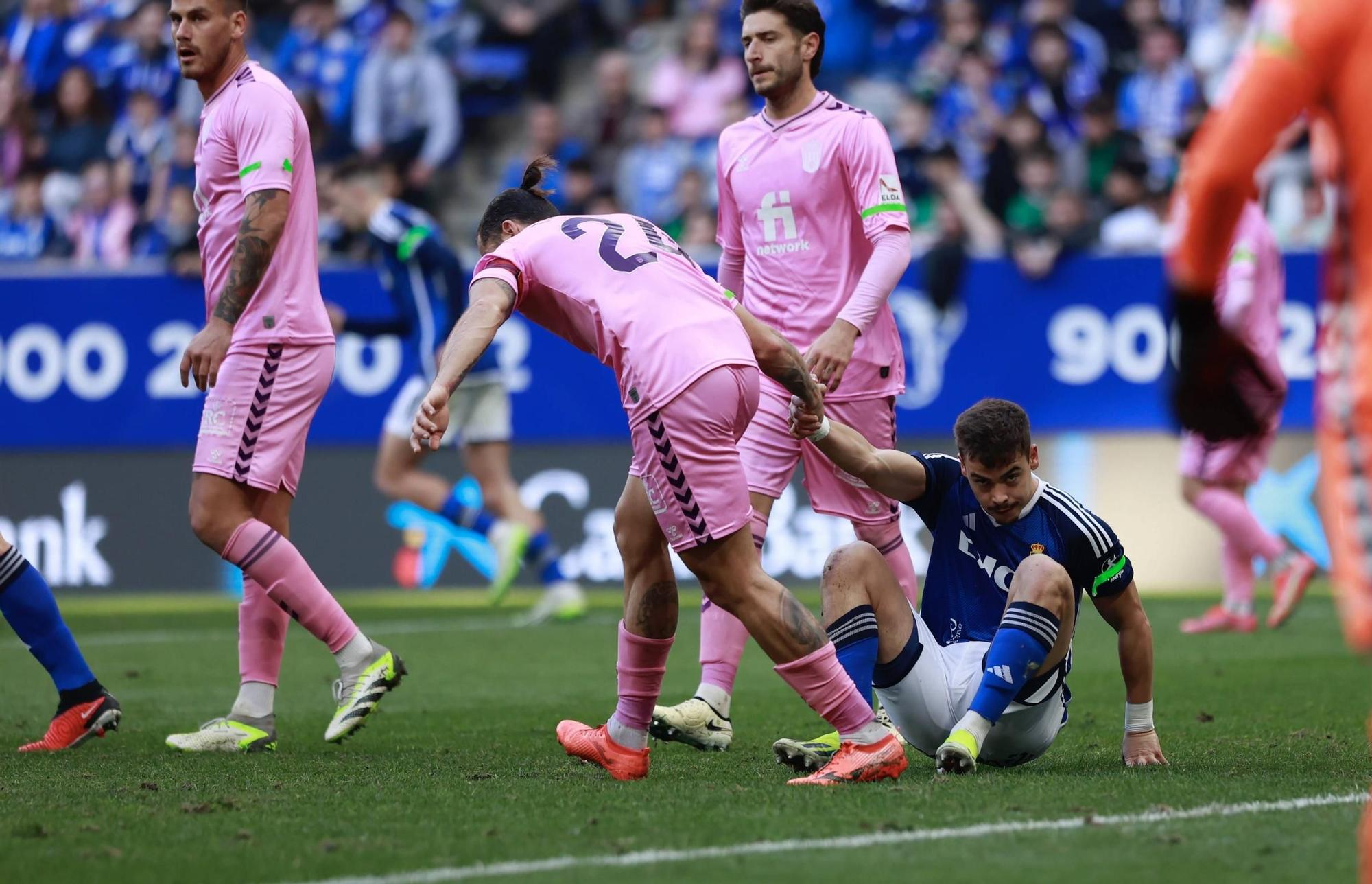 Así fue el partido entre el Real Oviedo y el Eldense