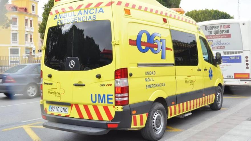 Ambulancia perteneciente a la Gerencia de Emergencias del 061 del Servicio Murciano de Salud (SMS).