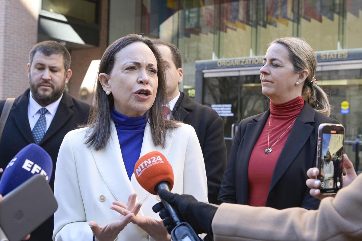 María Corina Machado afirma que regresará a Venezuela "en pocas semanas".