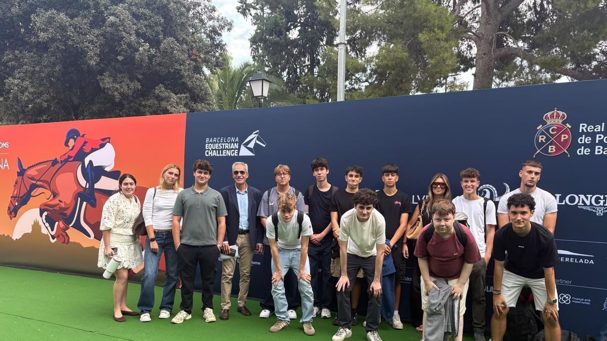 Los alumnos en Periodismo Deportivo visitan el CSIO Barcelona