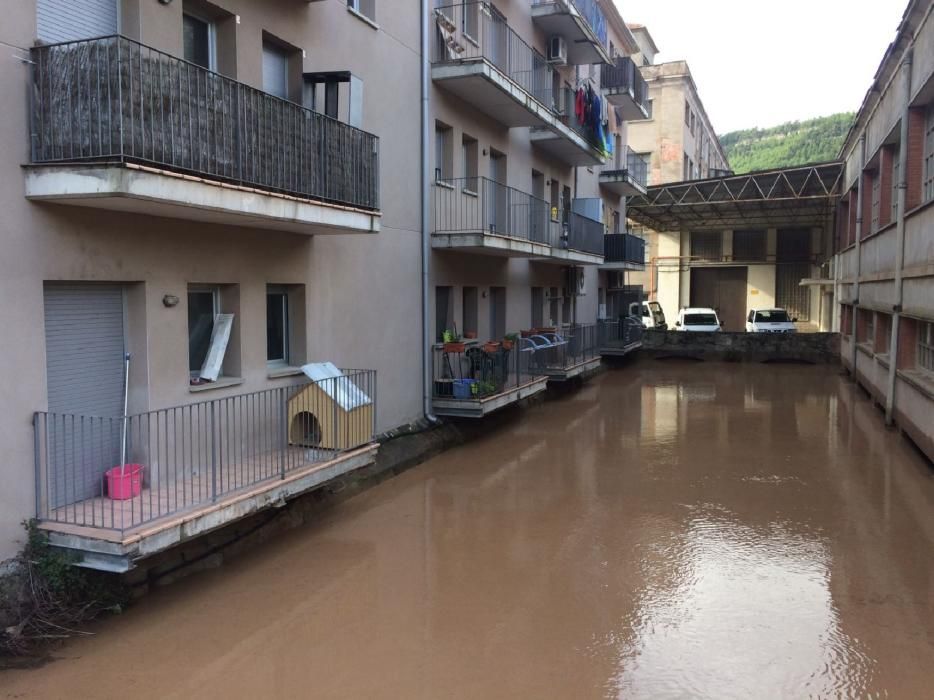 El desbordament del canal del Burés a Castellbell