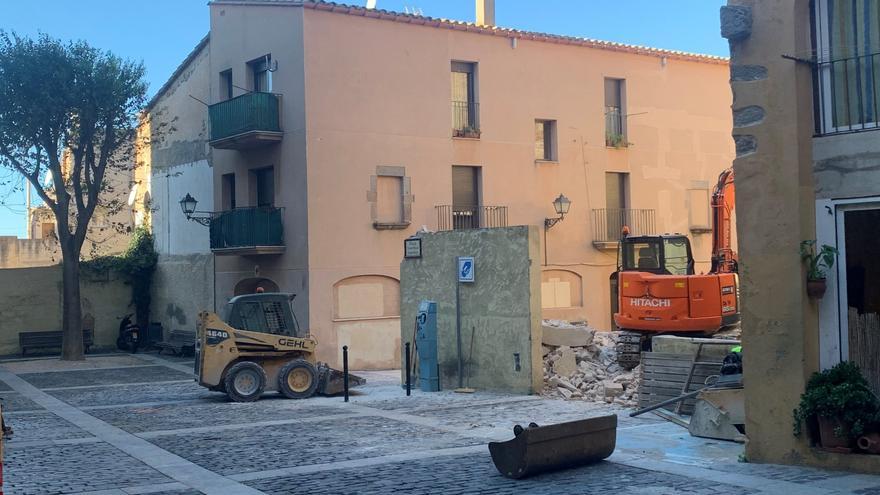 Castelló d&#039;Empúries fa obres a la plaça Josefina Gambús