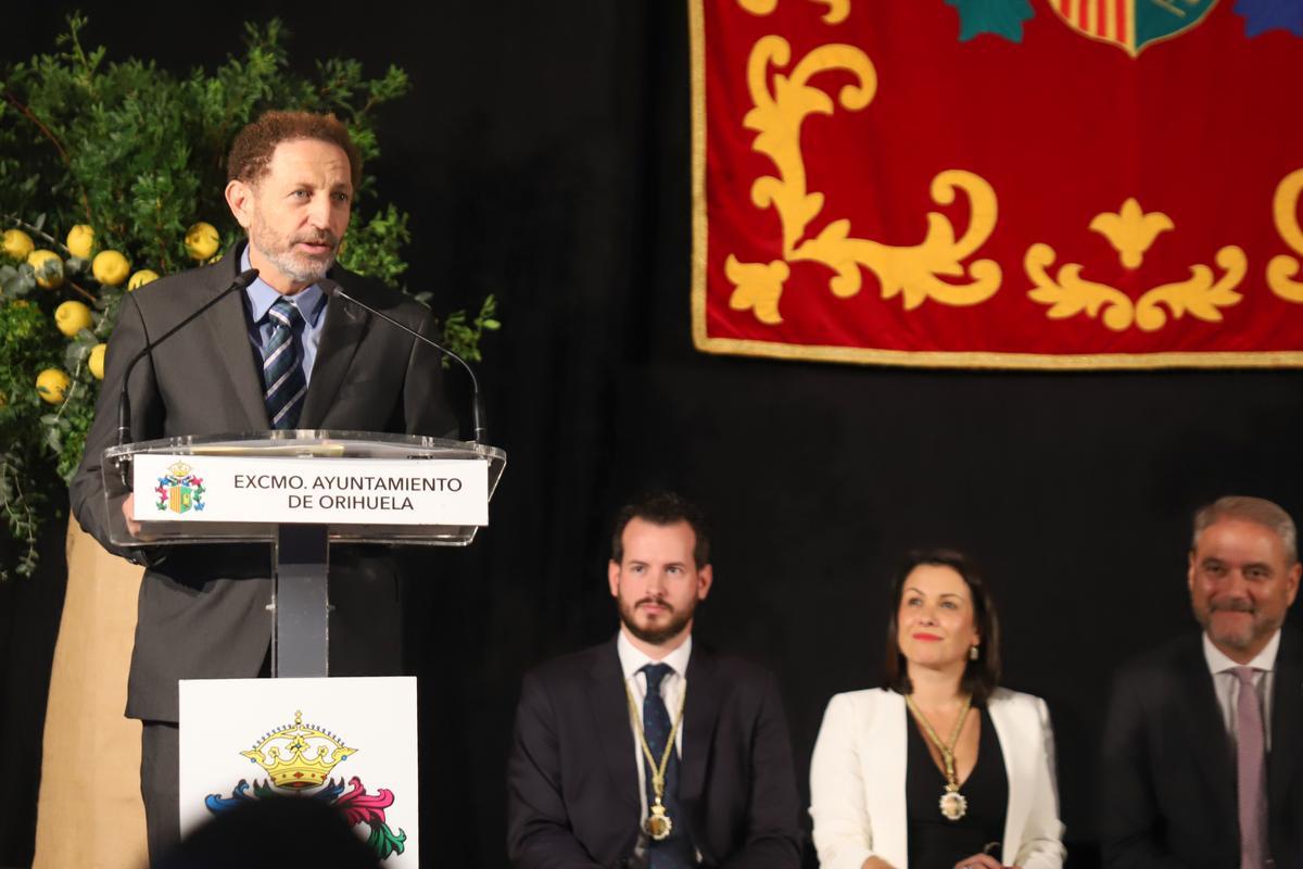 Orihuela entrega la medalla de oro de la ciudad a la EPSO