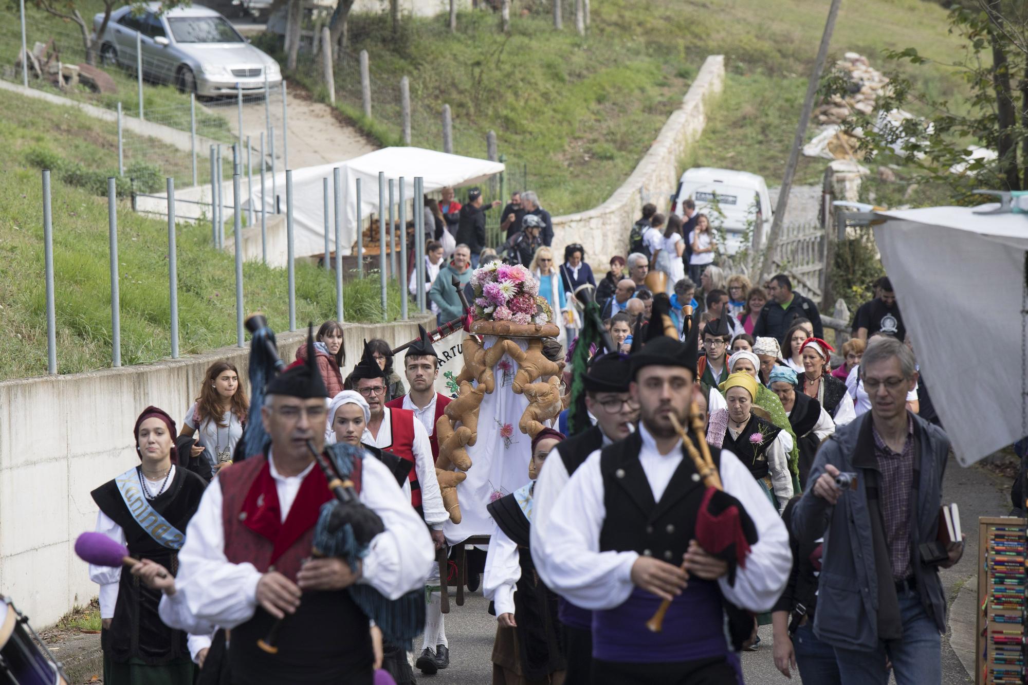 La romería de Los Mártires vuelve a Mieres