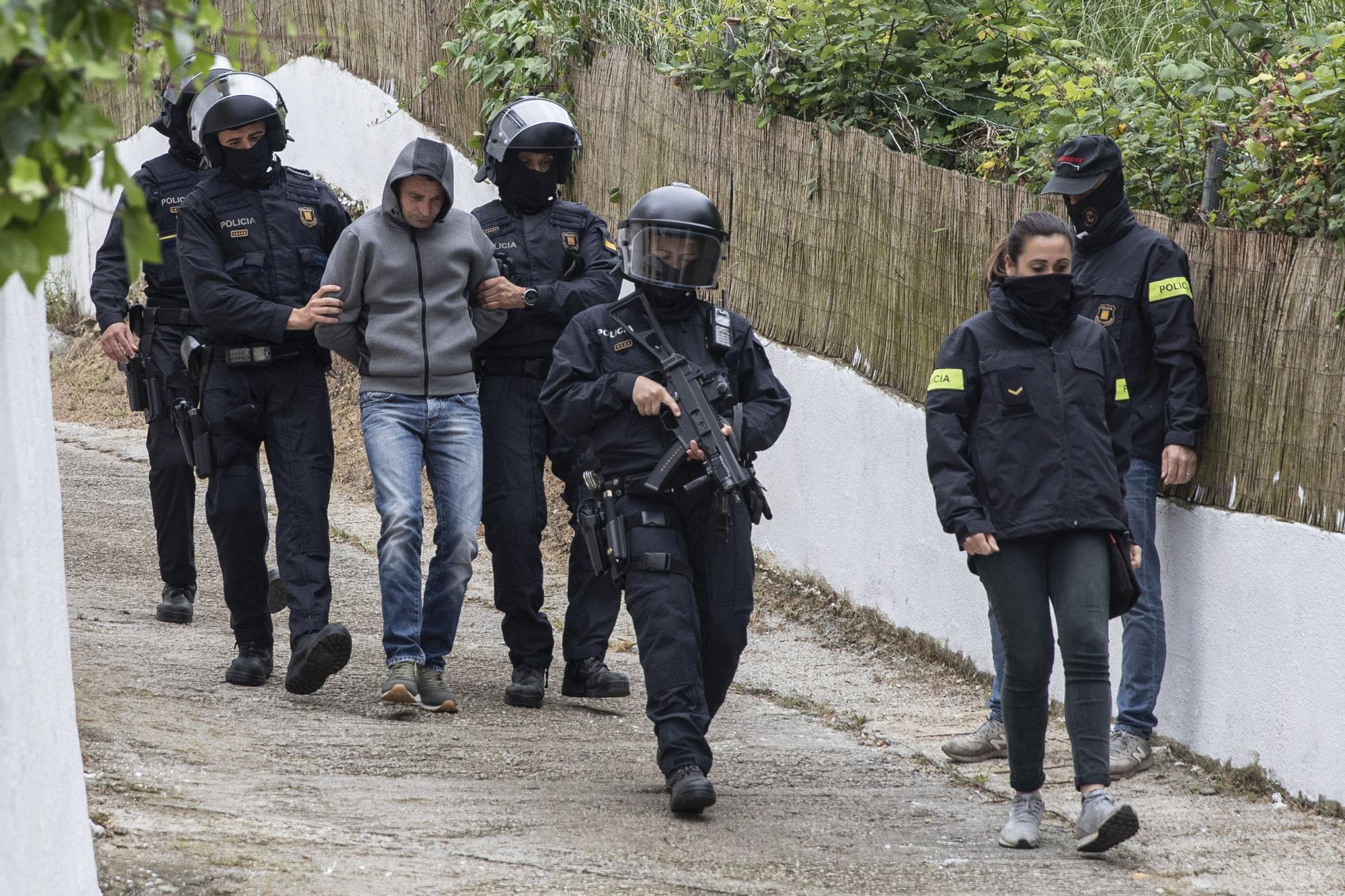 Operació policial contra una banda de tràfic i cultiu de droga a Girona