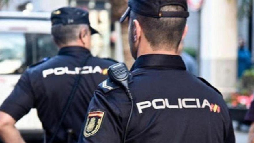 A Canarian police officer, among the first convicted of neighborhood harassment