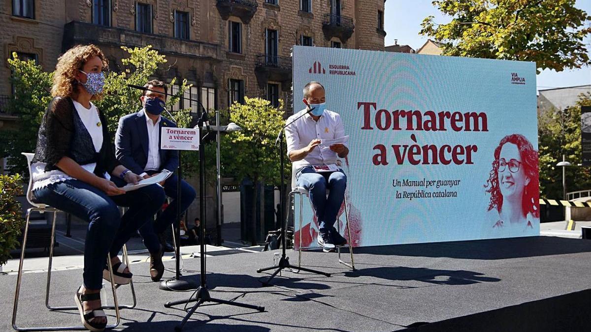 Pere Aragonès i Ester Capella en un acte recent a Manresa.