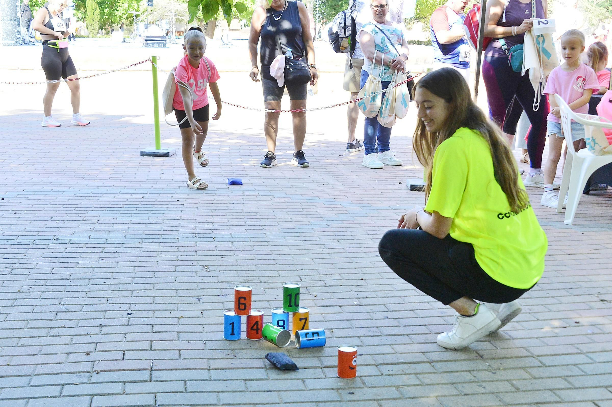Carrera solidaria organizada por  QUIRÓNSALUD en beneficio de la asociación AFECÁNCER