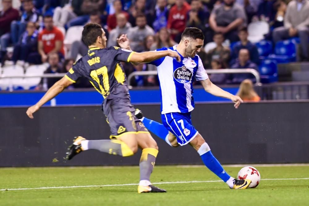 El Dépor cae goleado ante Las Palmas