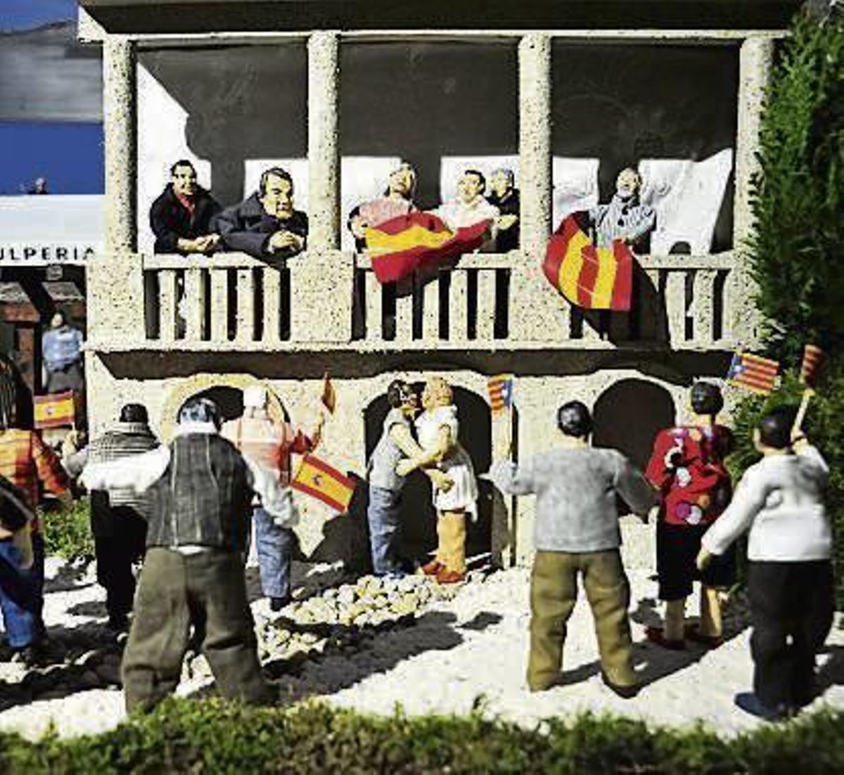El belén de Valga desata pasiones