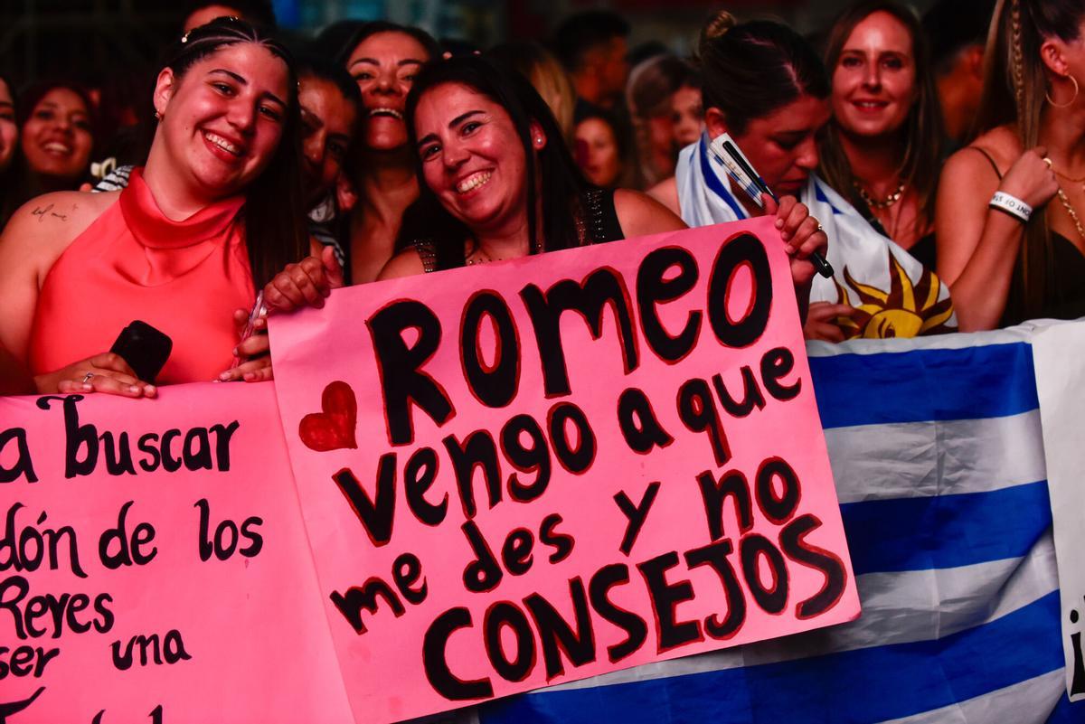 El rey y el príncipe de la bachata enamoraron a 14.000 fans en el muelle de Batería