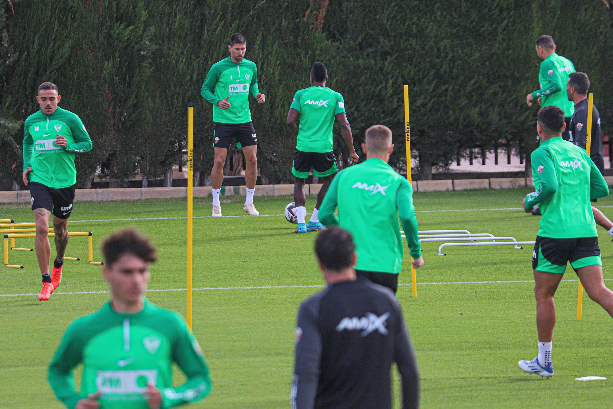 Primer entrenamiento de Machín como entrenador del Elche CF