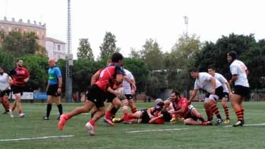 El CAU se lleva el derbi contra Les Abelles