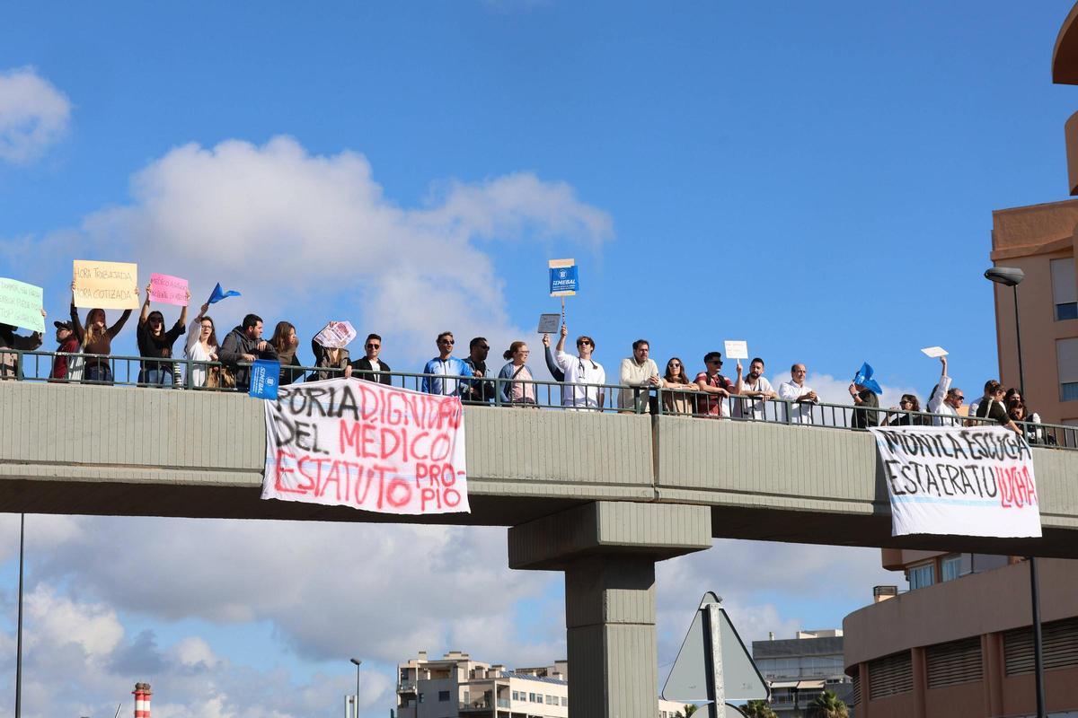 Las imágenes de la manifestación organizada por los sanitarios de Ibiza