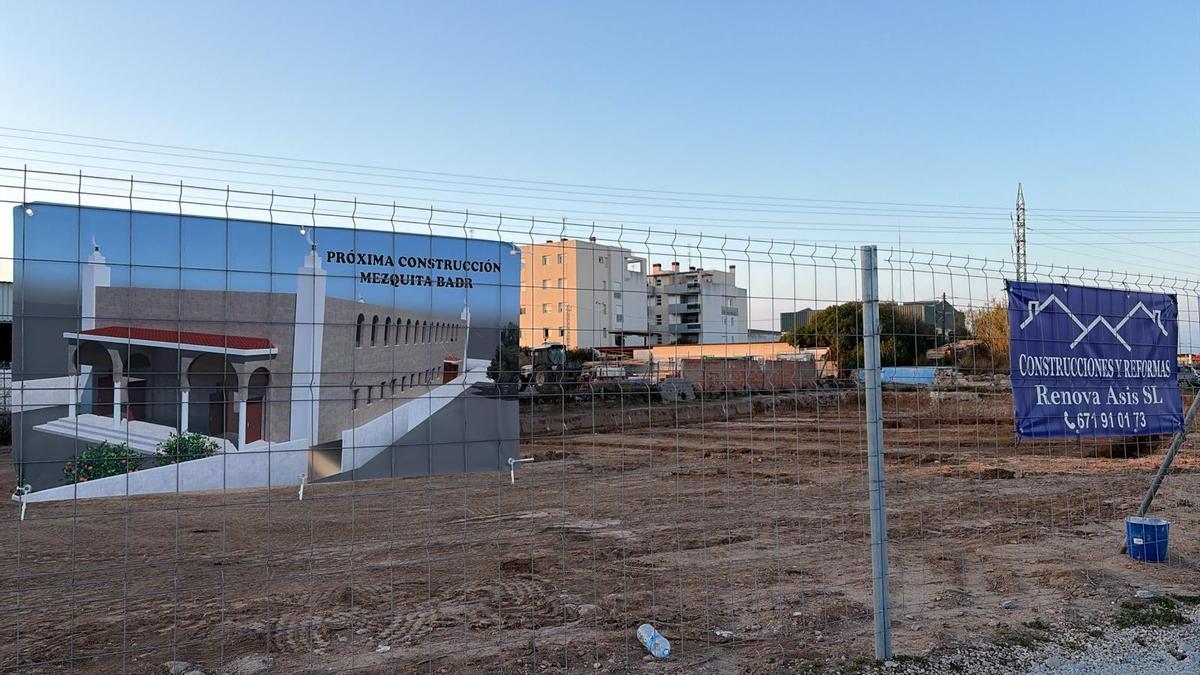 Los terrenos elegidos para construir la mezquita se encuentran en una zona estratégica, próxima a la antigua carretera N-340.
