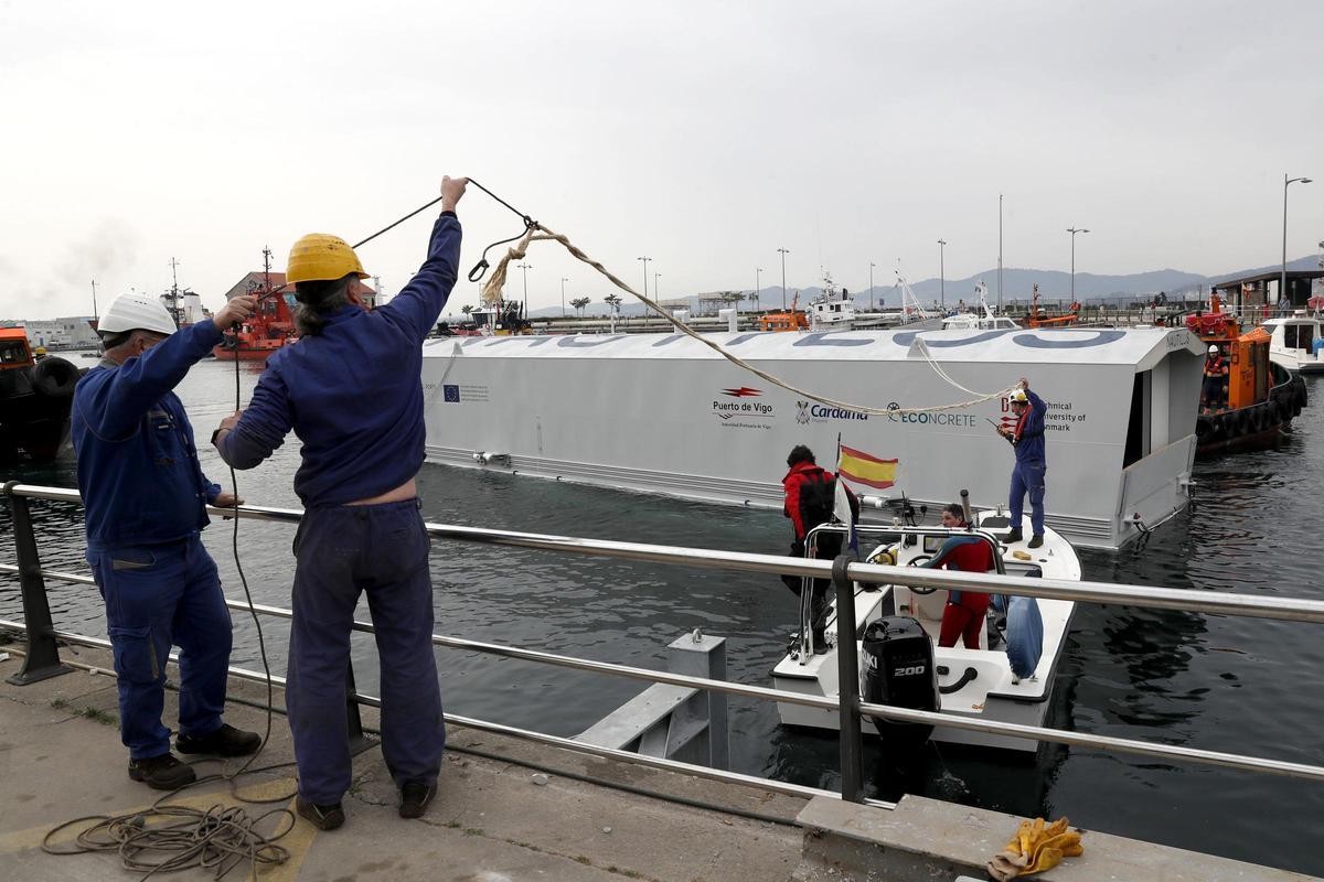 El visor submarino Nautilus ya está en A Laxe