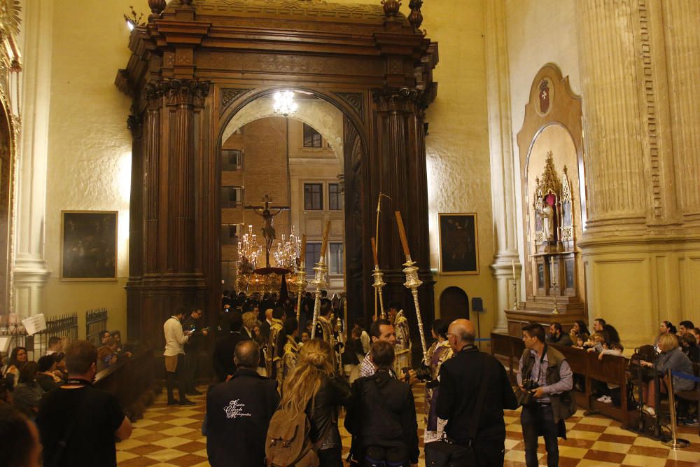 Estación de penitencia en la Catedral