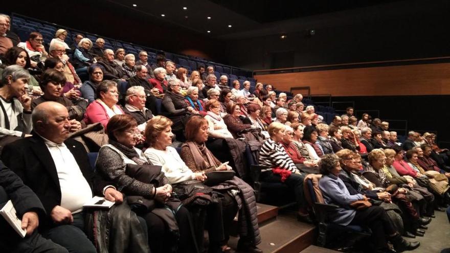 La presentació s&#039;ha fet aquest dijous al Teatre Municipal.