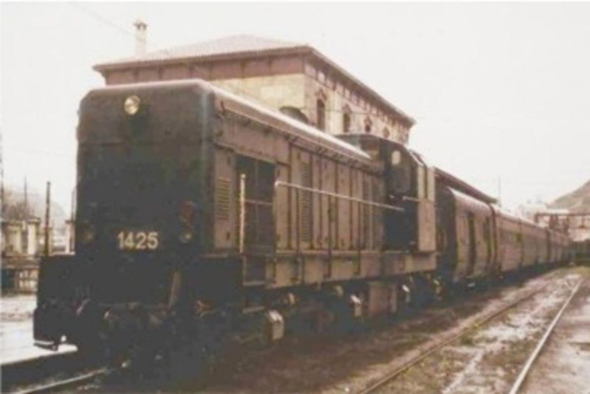 Máquina Henschel importada de los ferrocarriles holandeses. | J. E. F. Lobo