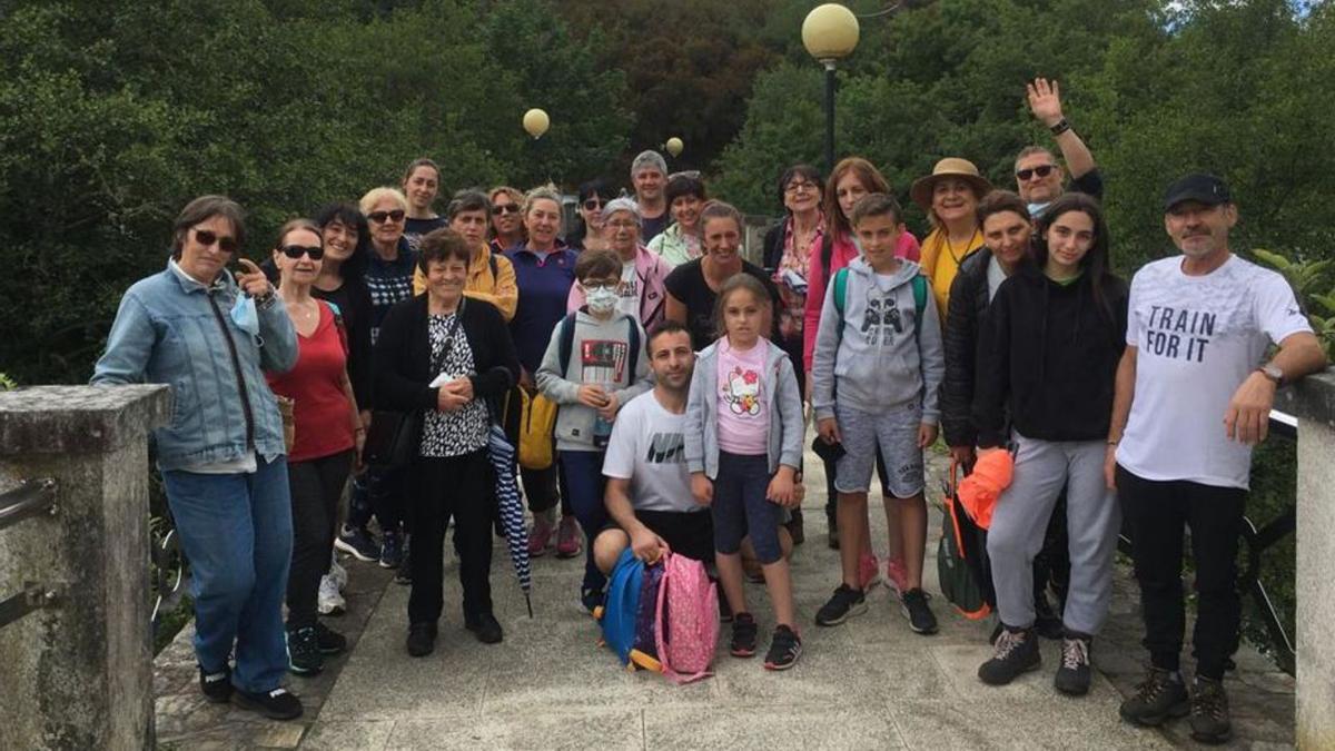 Participantes en una de las ‘andainas’.   | // FDV