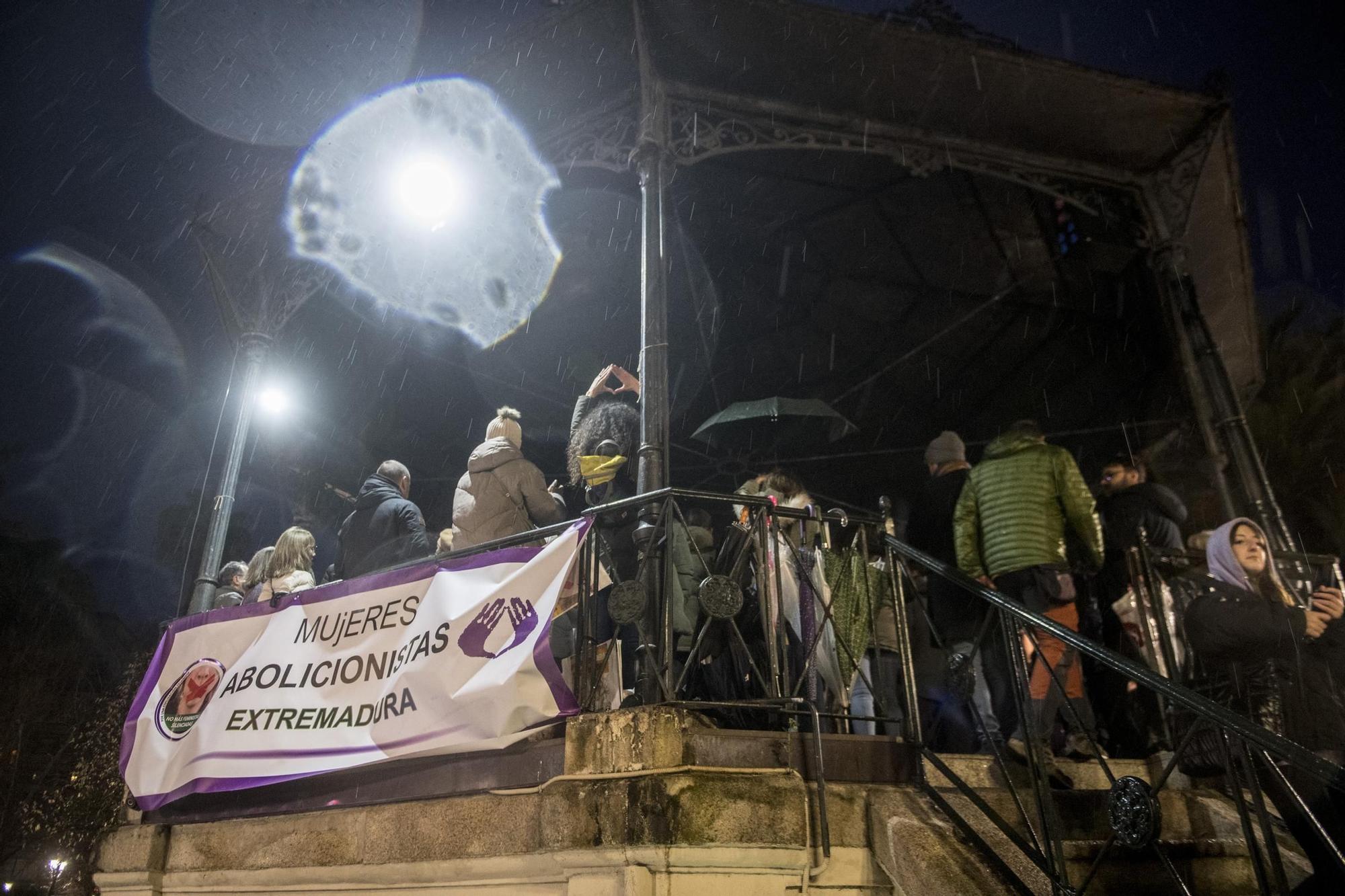 Así ha sido la manifestación del 8M en Cáceres