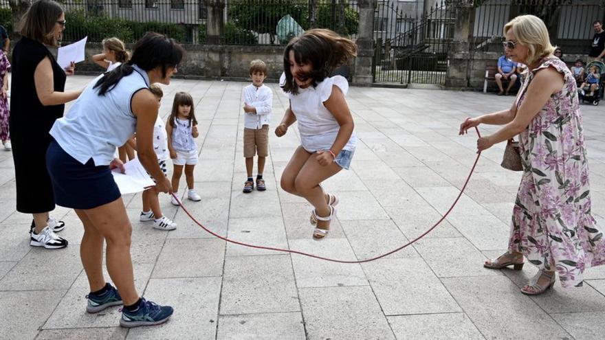 Diversión en Santa María con los juegos tradicionales | RAFA VÁZQUEZ