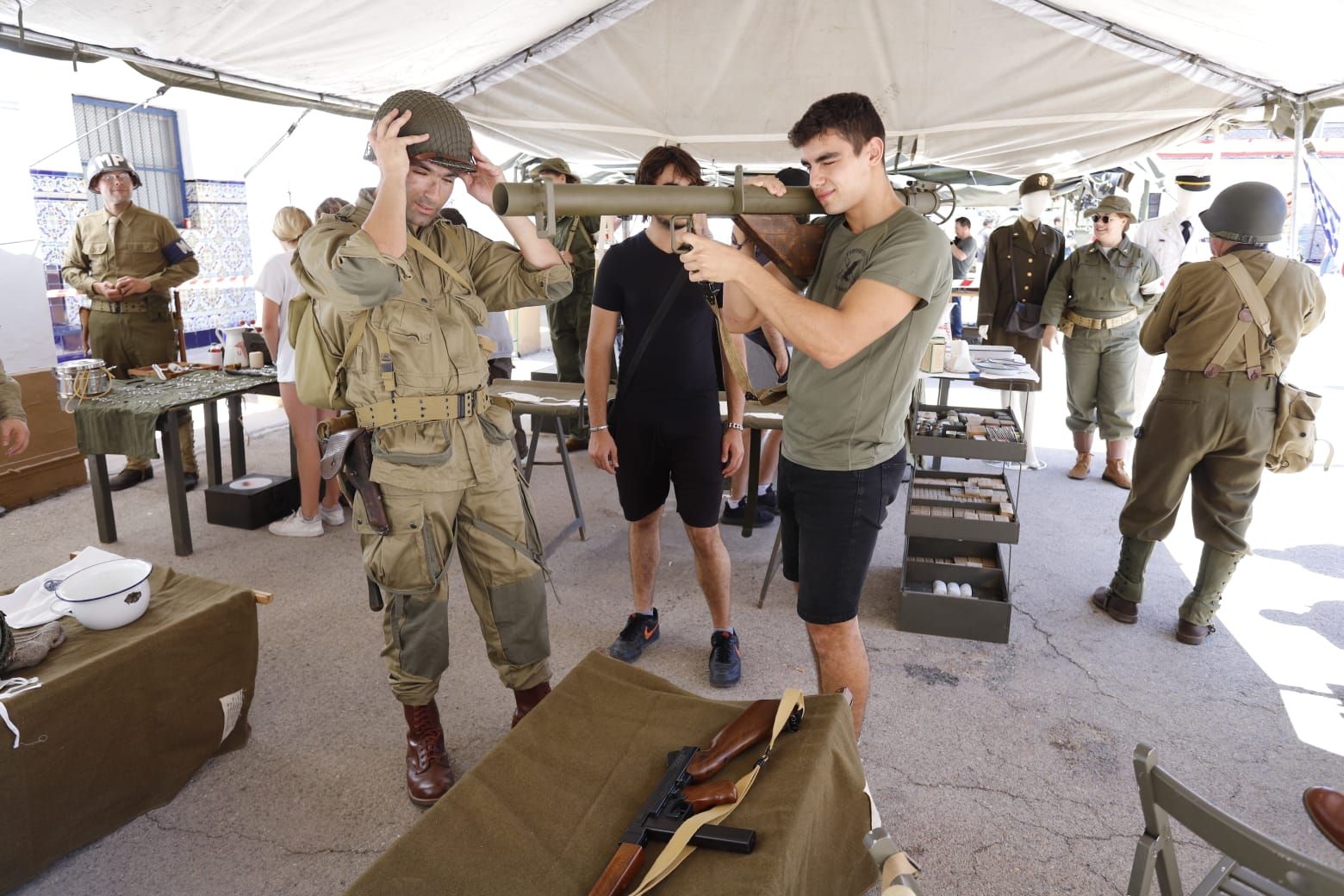 Subirse a un tanque: jornada de puertas abiertas en el Museo Militar de València