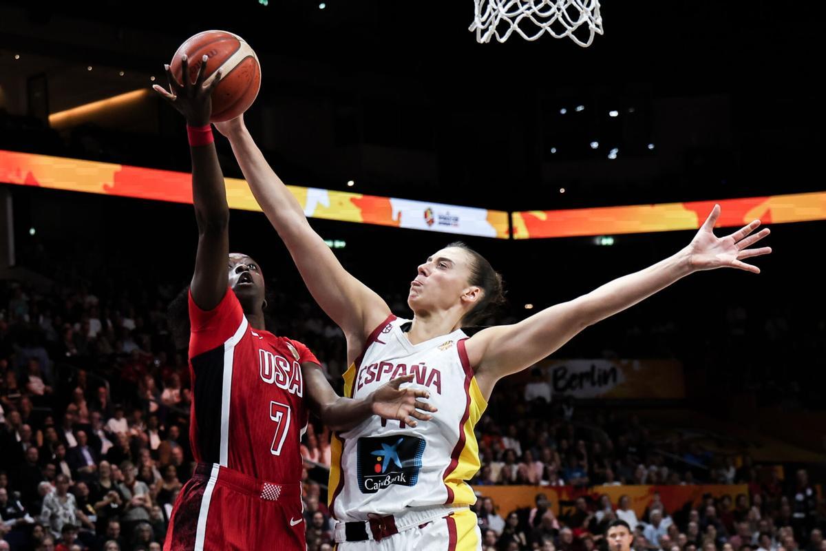 Semifinal del Mundial femenino de Baloncesto: España-Estados Unidos. Semifinal del Mundial femenino de Baloncesto: España-Estados Unidos.