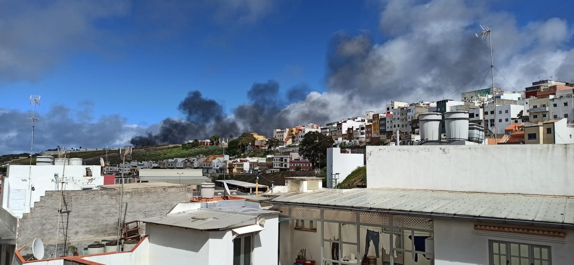 Nuevo incendio en una antigua panificadora de Las Torres (8/03/2021)