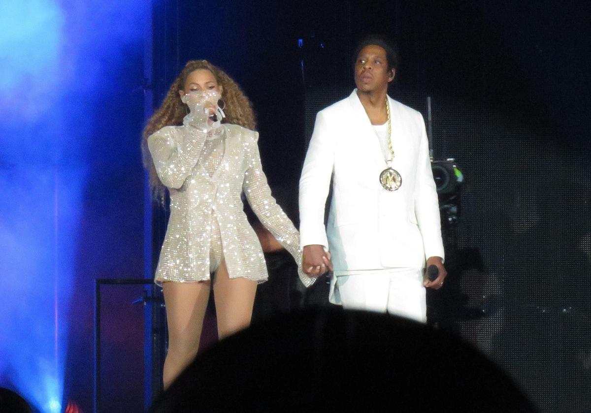 Beyoncé y Jay Z en un concierto en el estadio Principality de Cardiff