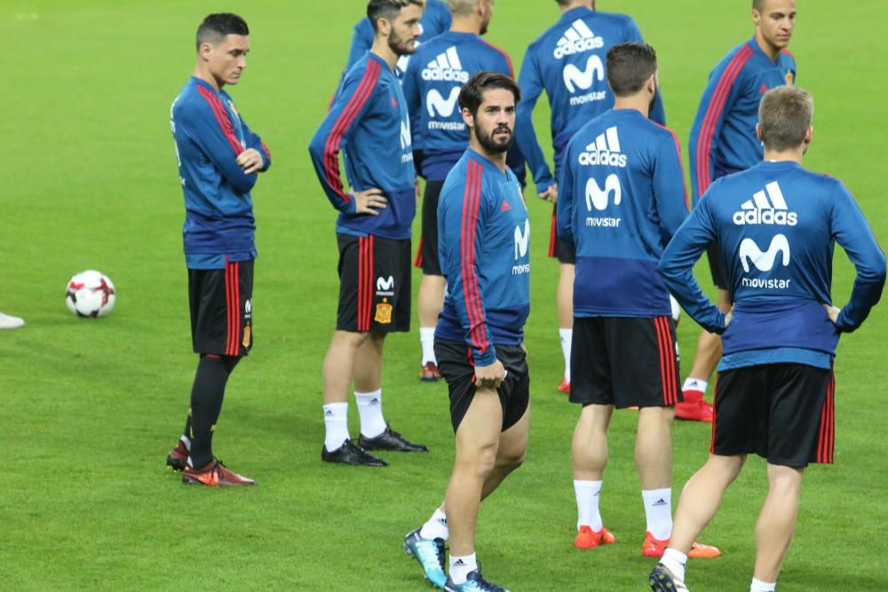 Entrenamiento y rueda de prensa de la Selección Española en Málaga