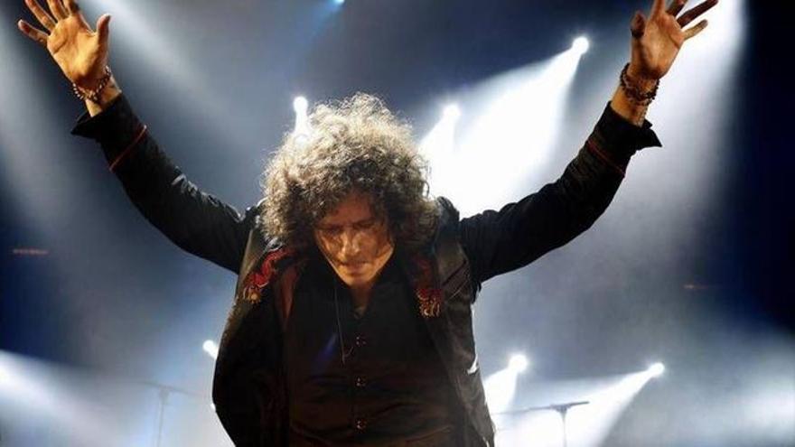 Bunbury adelanta su adiós de los escenarios y ya no dará más conciertos