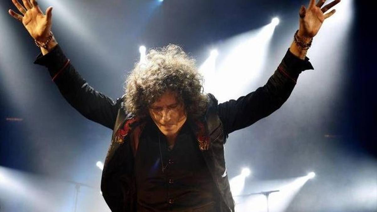 Imagen de archivo de Enrique Bunbury en pleno concierto