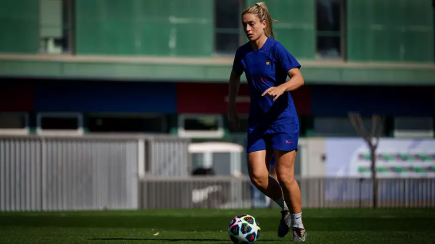 Alexia Putellas vuelve a entrenar con el Barça