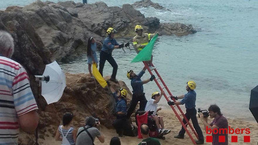 En marxa el calendari solidari &#039;Bombers amb causa 2018&#039;