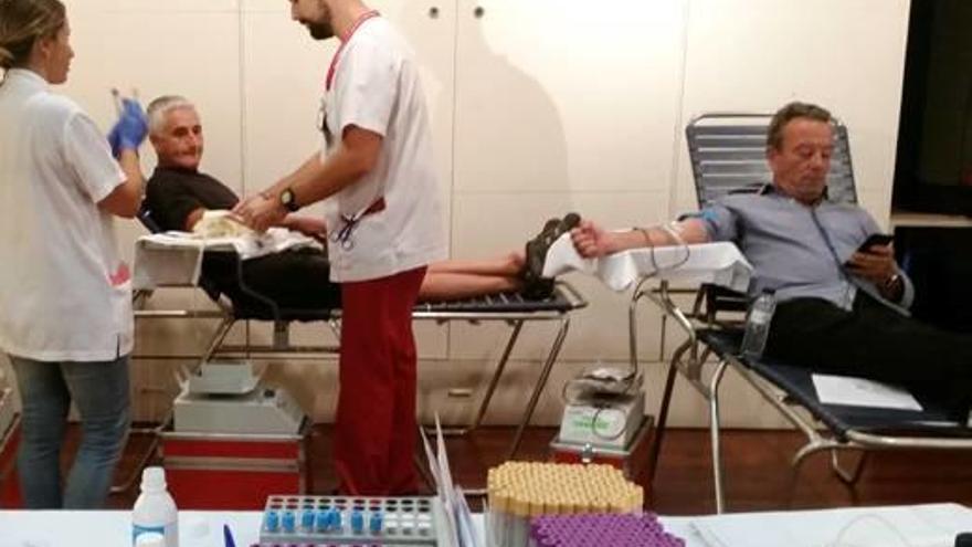 La jornada de donació de sang  a Santa Cristina obté 38 bosses