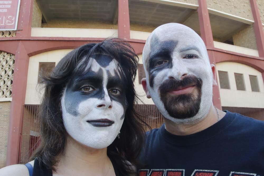 Kiss revienta los Califas