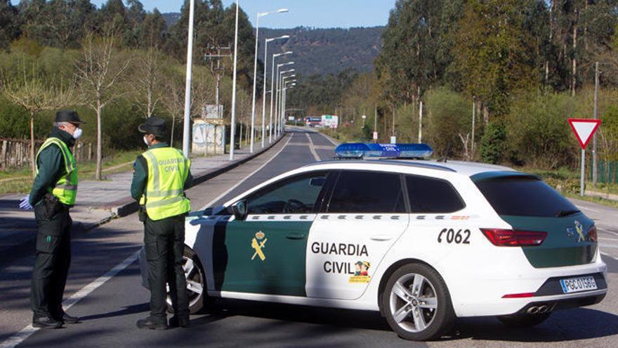 La Guardia Civil detiene a dos persnas tras robar en un comercio del sur de Gran Canaria