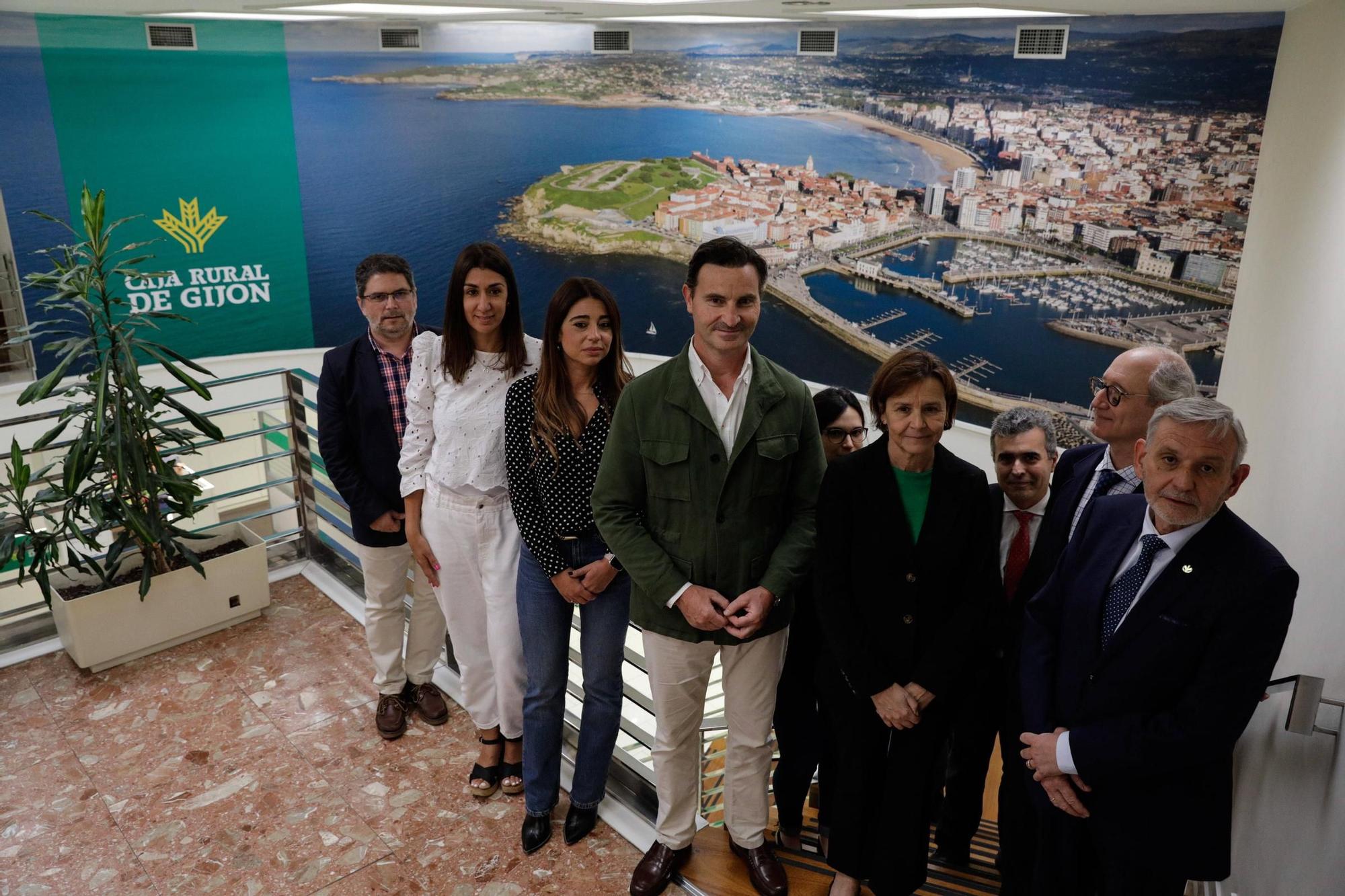 Caja Rural de Gijón renueva su imagen tras el año de más beneficios (en imágenes)