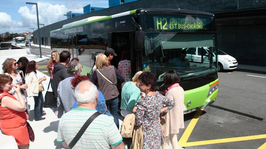 Línea de transporte urbano que conecta el hospital Álvaro Cunqueiro con el centro de Vigo // Adrián Irago