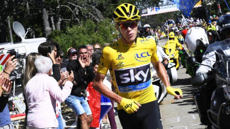 Froome corriendo en la etapa del Tour