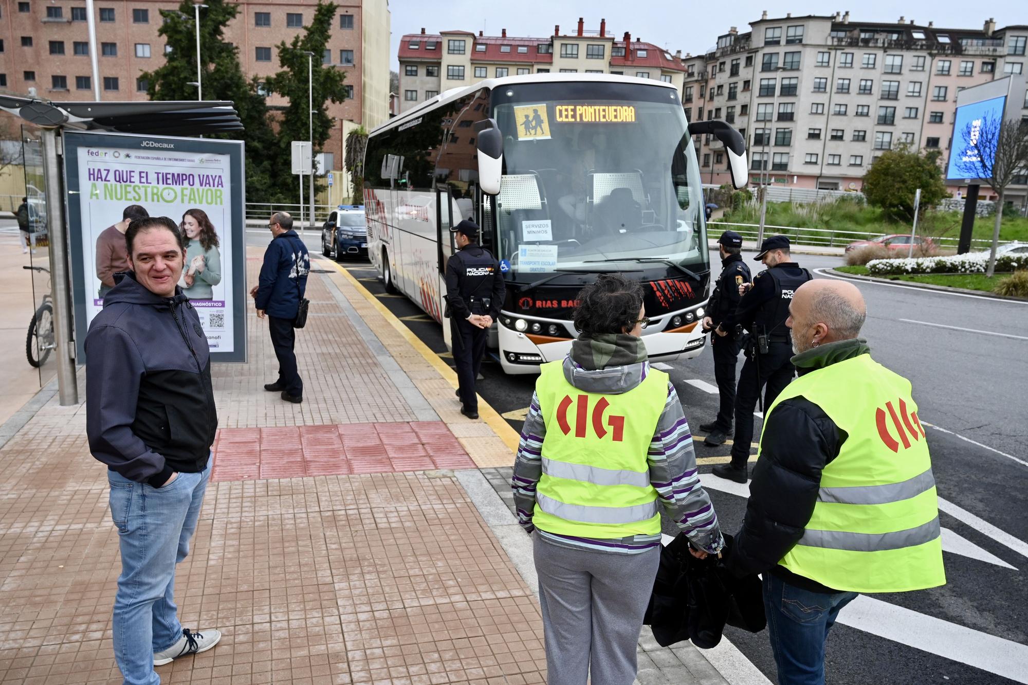 La huelga de transportes paraliza numerosas líneas en Galicia