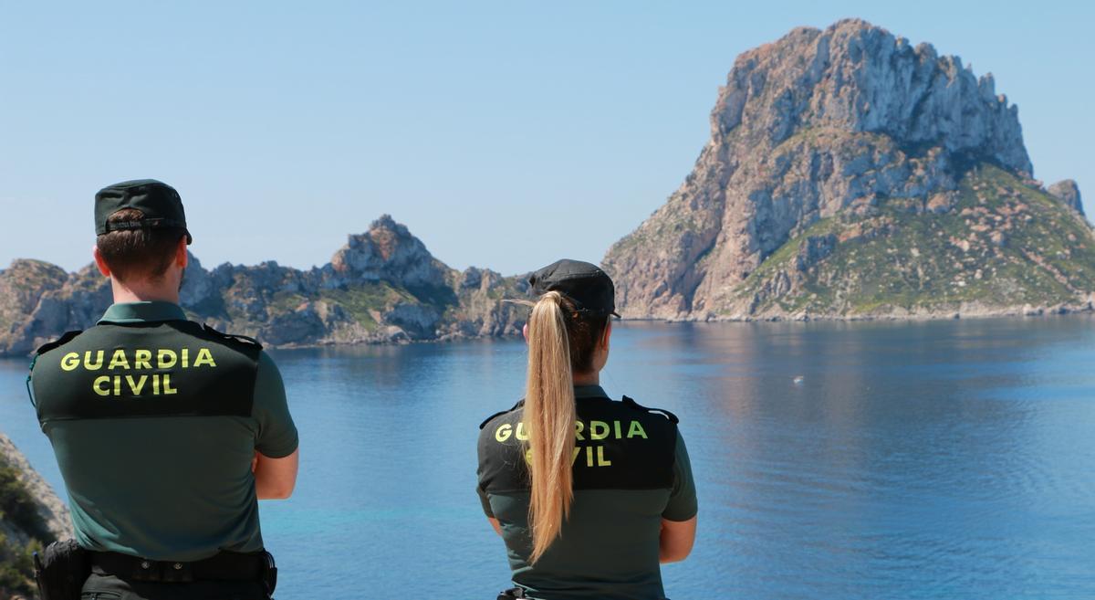 Guardia Civil en Ibiza
